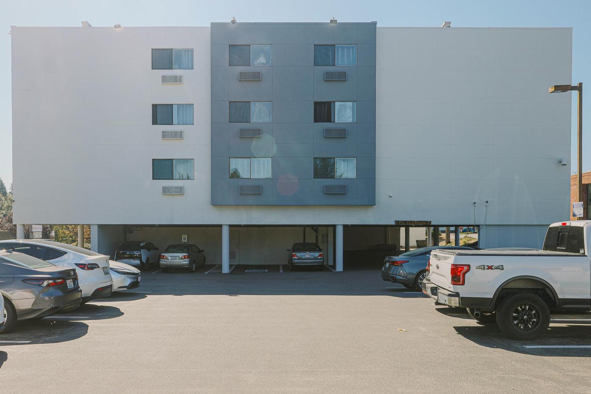 Hotel International Lynnwood Exterior photo